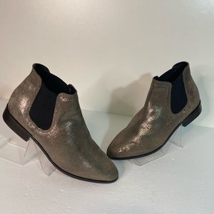 Chelsea Crew Dapper Lea Metallic Booties size 5.5